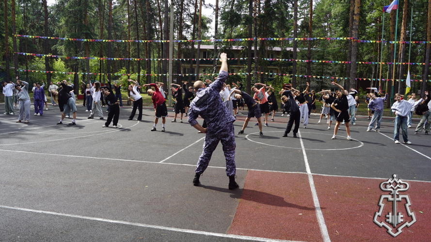 В Липецке росгвардейцы провели акцию «Каникулы с Росгвардией»