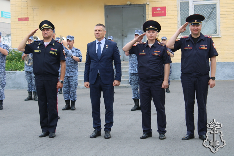 Герой России Андрей Фроленков встретился с росгвардейцами в Липецке