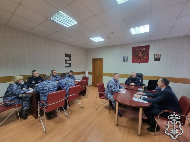 В территориальном Управлении вневедомственной охраны Росгвардии по Липецкой области состоялось совещание с представителем региональной прокуратуры