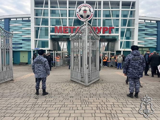 РОСГВАРДЕЙЦЫ ОБЕСПЕЧИЛИ БЕЗОПАСНОСТЬ ГРАЖДАН ВО ВРЕМЯ ПРОВЕДЕНИЯ ФУТБОЛЬНОГО МАТЧА