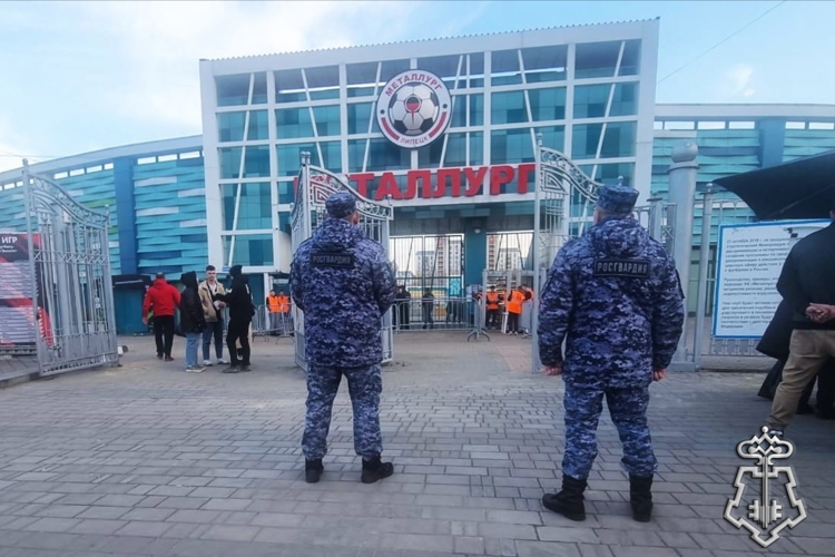 РОСГВАРДЕЙЦЫ ОБЕСПЕЧИЛИ БЕЗОПАСНОСТЬ ФУТБОЛЬНОГО МАТЧА В ЛИПЕЦКЕ