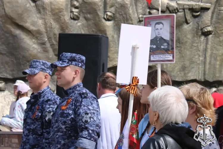 В Липецке росгвардейцы приняли участие в памятных мероприятиях, посвященных Дню Победы