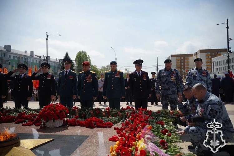 В Липецке росгвардейцы приняли участие в памятных мероприятиях, посвященных Дню Победы