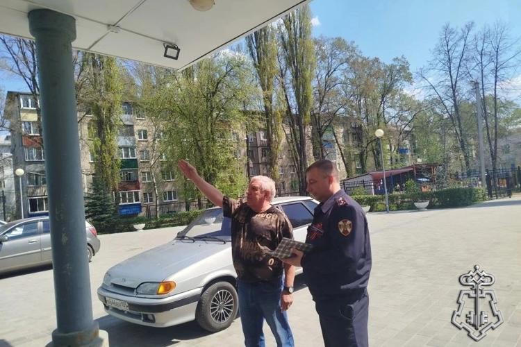 В Липецке сотрудники Росгвардии планово проверили антитеррористическую защищенность объектов областного центра