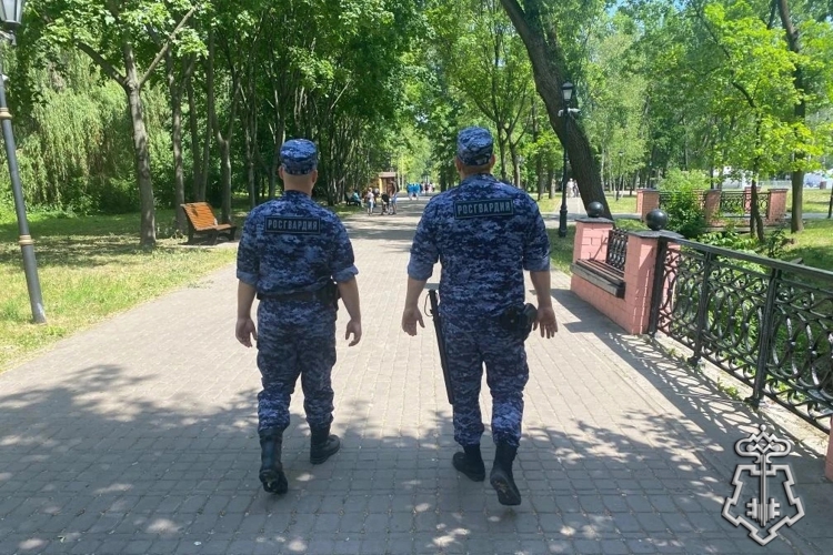  В Липецке сотрудники Росгвардии обеспечили безопасность при проведении масштабного легкоатлетического забега «Зеленый марафон»