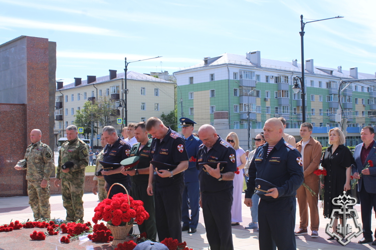 В Липецке росгвардейцы почтили память погибших в годы Великой Отечественной войны