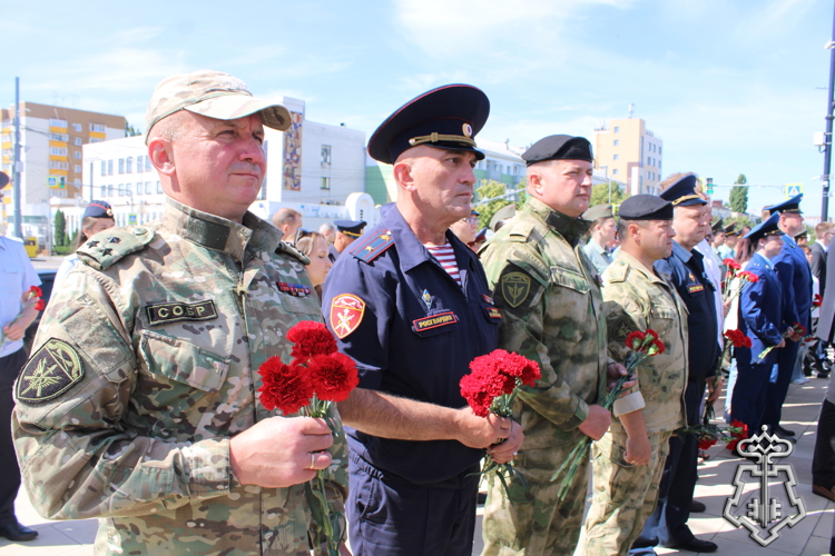 В Липецке росгвардейцы почтили память погибших в годы Великой Отечественной войны