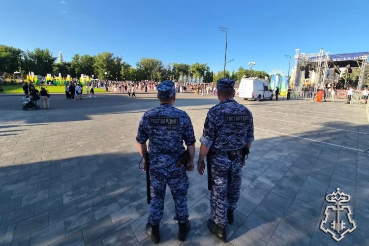 Росгвардия обеспечила безопасность липчан во время празднования Дня города и Дня металлурга
