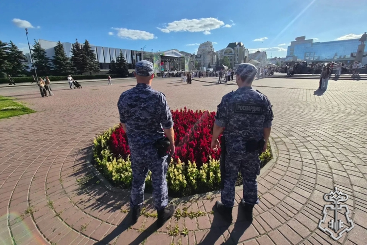 Росгвардия обеспечила безопасность липчан во время празднования Дня города и Дня металлурга