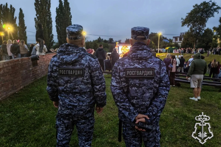 Росгвардия обеспечила безопасность граждан при проведении «Раненбурского застолья» в Чаплыгине