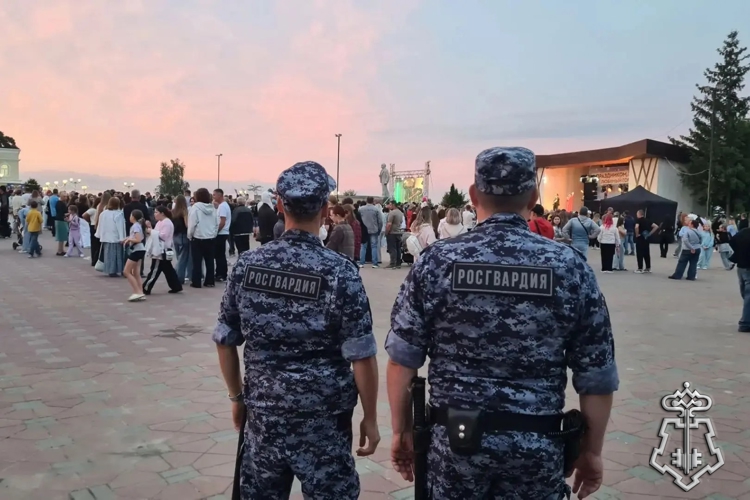 Росгвардейцы обеспечили безопасность во время празднования Дня города в Лебедяни