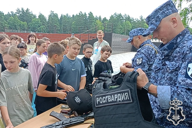 В Липецке прошла акция «Каникулы с Росгвардией» 