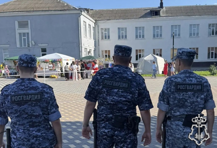 Росгвардейцы обеспечили безопасность граждан в День Лев-Толстовского района