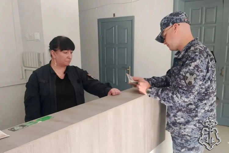 В Липецке росгвардейцы обеспечили правопорядок в Единый день голосования