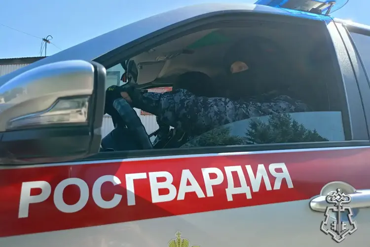 В Липецке росгвардейцы отработали свыше 110 выездов по сигналу «Тревога» за неделю
